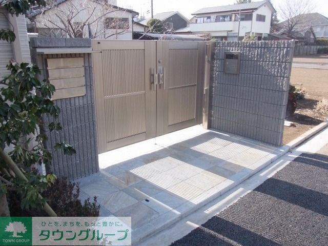 エントランス　★安心のモニター付きオートロック完備★