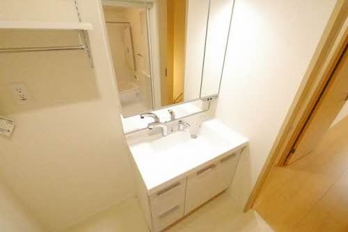 洗面設備　洗面化粧台