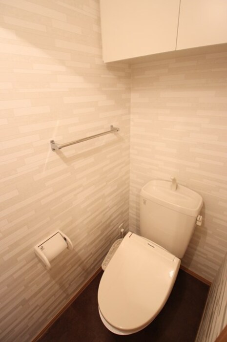 トイレ　落ち着いたトイレです