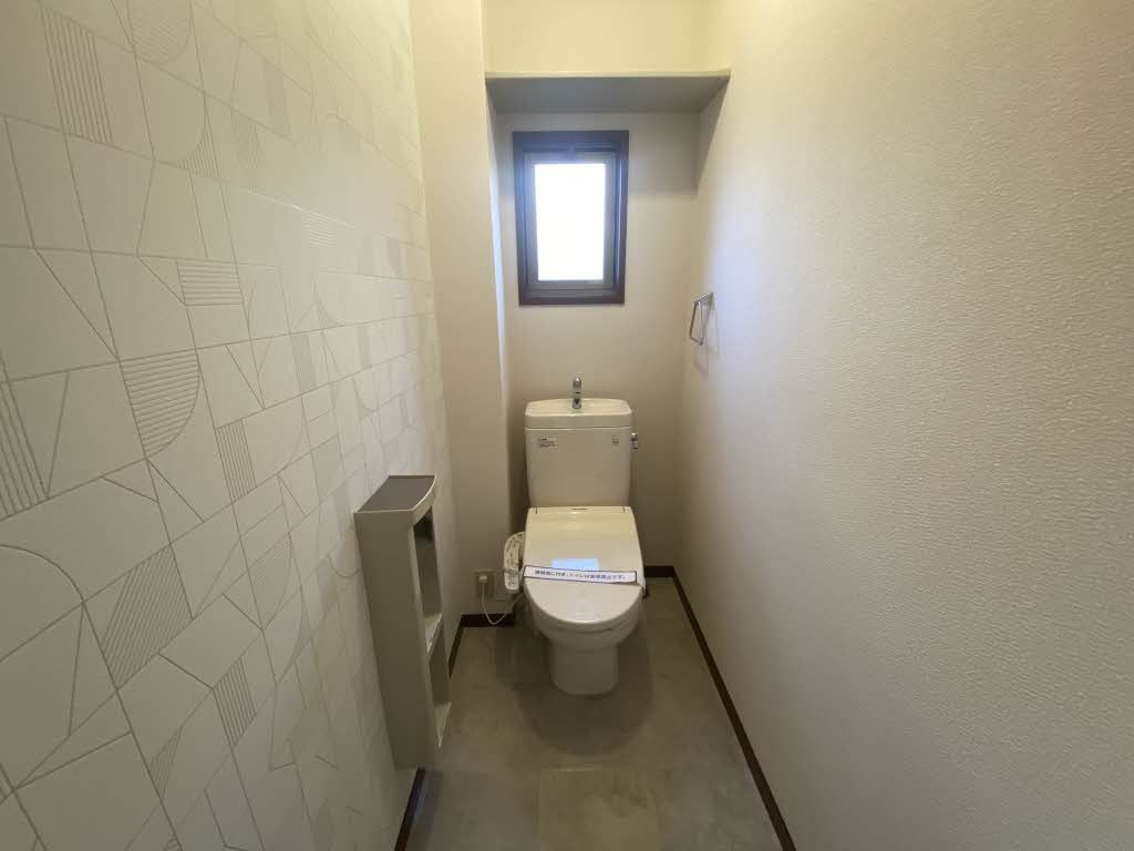 トイレ　トイレ