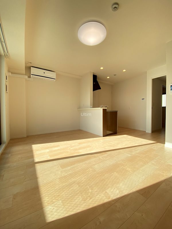 居室・リビング　※別のお部屋の写真です