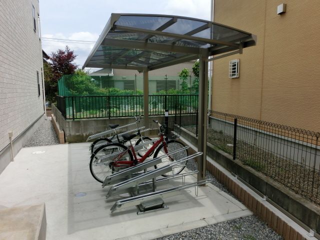 その他共有部分　屋根付きの駐輪場