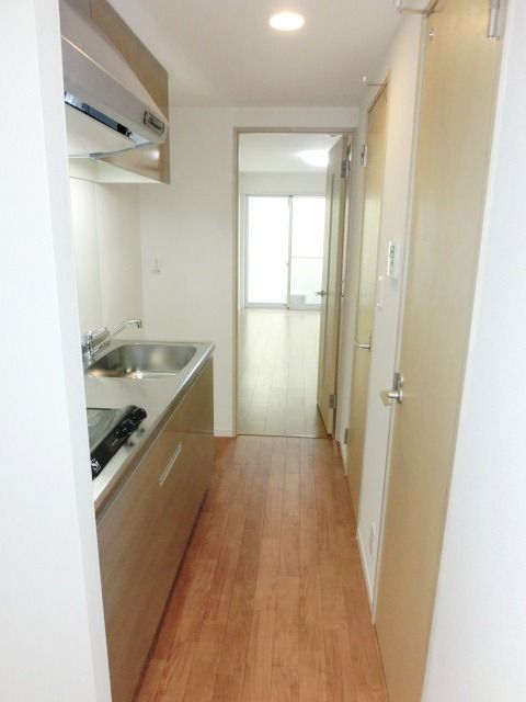 その他部屋・スペース　玄関からのお部屋です