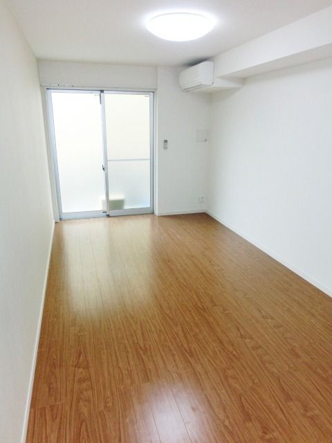 居室・リビング　採光の良い明るいお部屋です