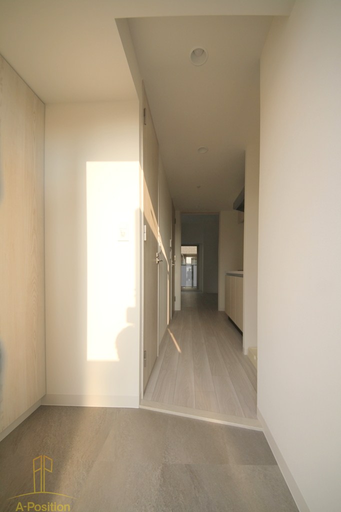 玄関　コンフォリア・リヴ新梅田