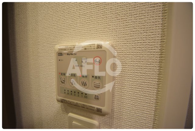 その他　セレニテ谷九プリエ　浴室乾燥機