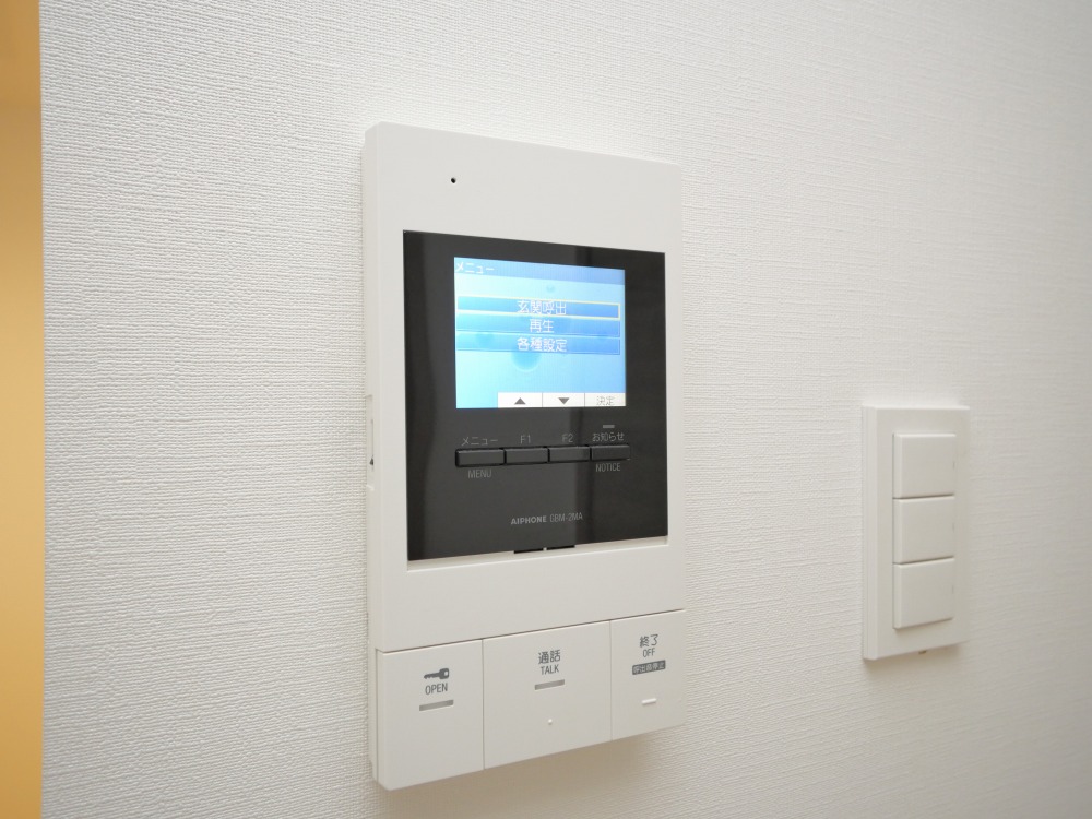 セキュリティ　防犯面に配慮したＴＶモニターホン付きです！