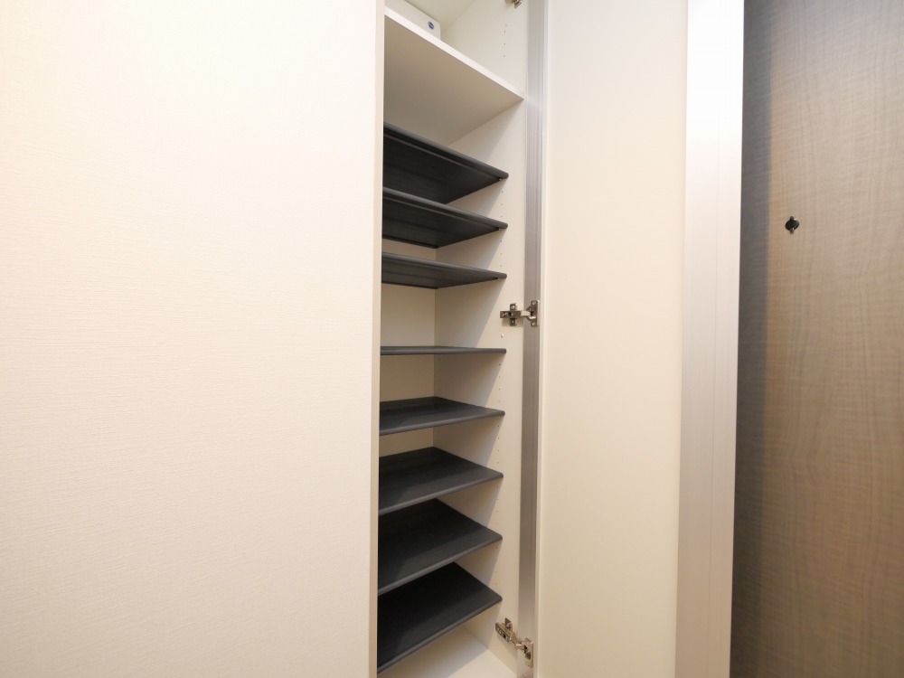 その他設備　シューズクローゼット付きです！