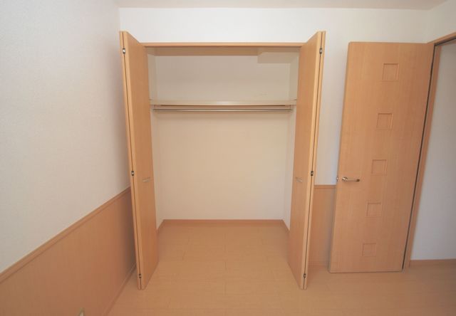 セキュリティ　収納