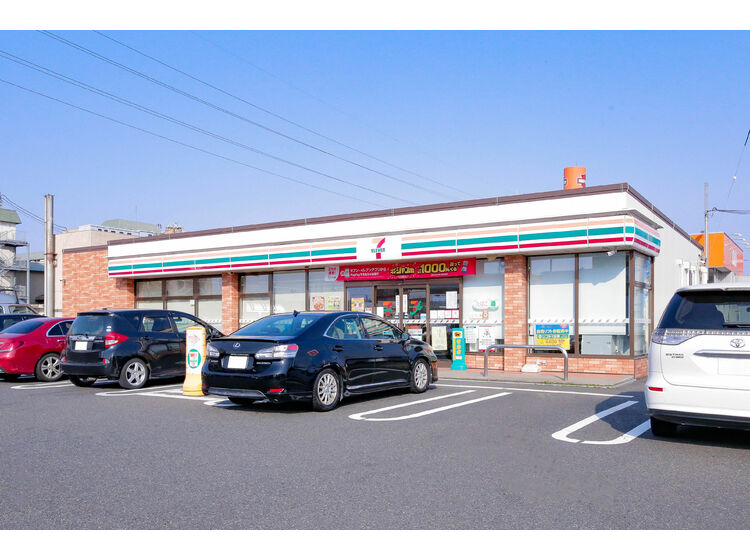 コンビニ　セブン-イレブン 福井開発３丁目店（コンビニ）まで314m
