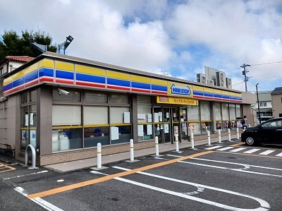 コンビニ　ミニストップ富士中島店（コンビニ）まで850m
