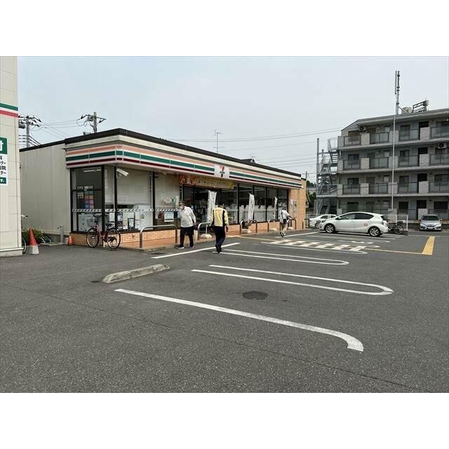 コンビニ　セブンイレブンさいたま風渡野店（コンビニ）まで670m