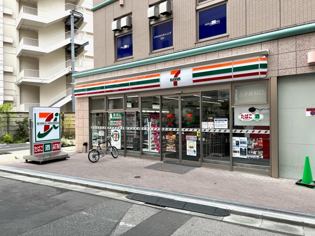 コンビニ　セブンイレブン 川口駅SL青葉通り店（コンビニ）まで210m