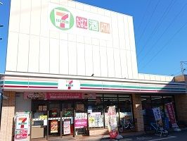 コンビニ　セブンイレブン（コンビニ）まで115m