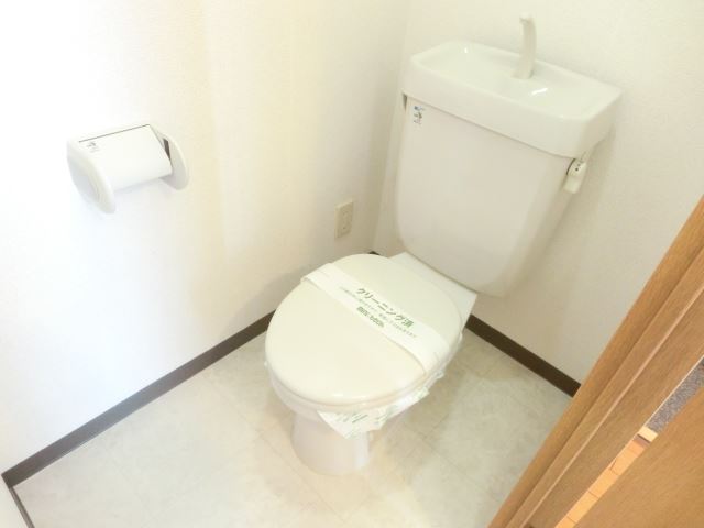 トイレ　広いトイレ
