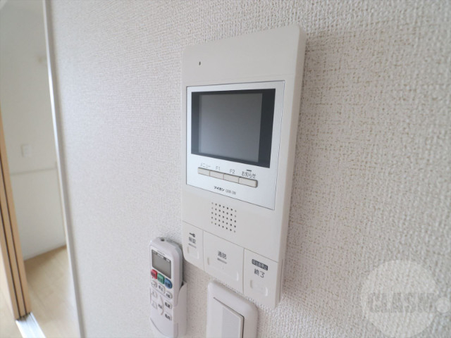 セキュリティ　モニター付きインターフォンで安心です