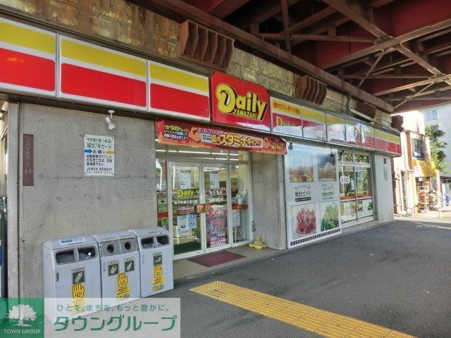 コンビニ　デキリーヤマザキ（コンビニ）まで174m