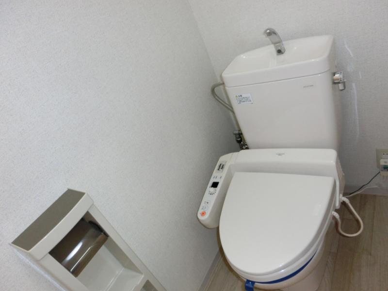 トイレ　同タイプの写真です。