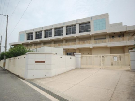 中学校　大阪市立大和川中学校（中学校）まで467m