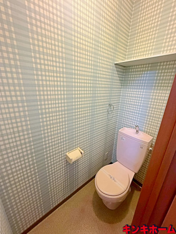 トイレ　写真は別のお部屋です。（現況を優先してください）