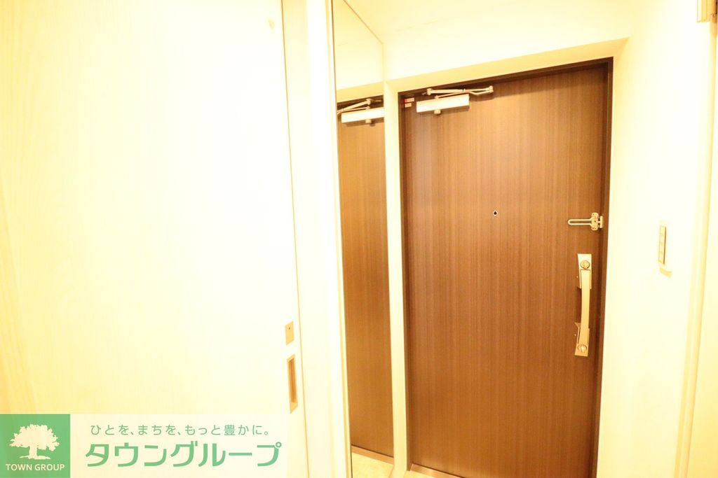 玄関　お部屋探しはタウンハウジングへ♪
