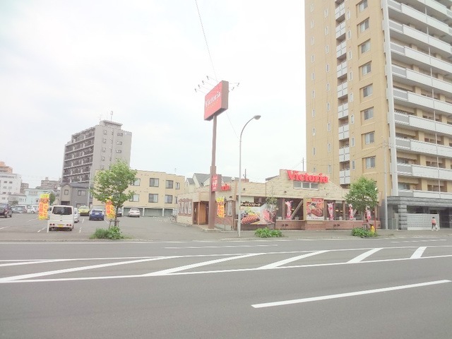 飲食店　ヴィクトリアステーション北5条店（飲食店）まで384m