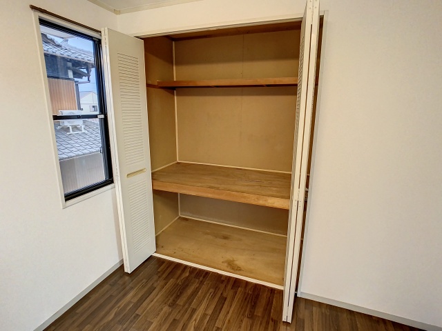 収納　掲載写真は同型モデルを掲載しており実際のお部屋と仕様等が異な