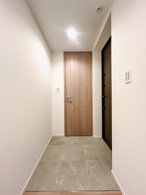玄関　※写真は同タイプ住戸です。