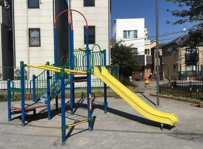 公園　本町南児童公園（公園）まで243m