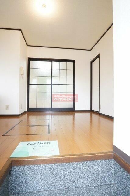 玄関　※類似部屋参照