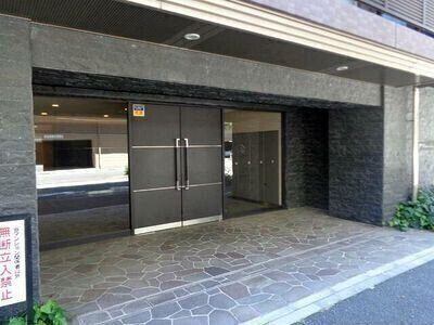 建物外観　オートロック付きです