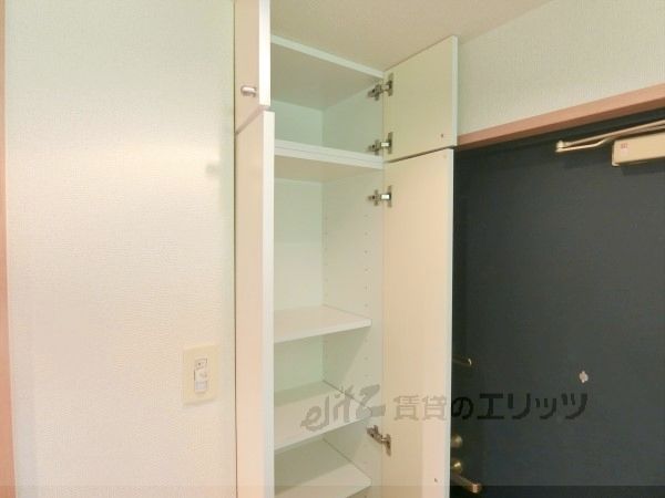 その他設備　下駄箱