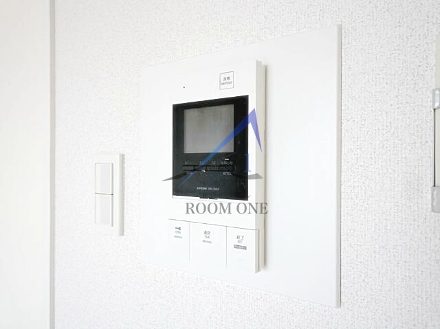 セキュリティ　モニター付きインターホンです。