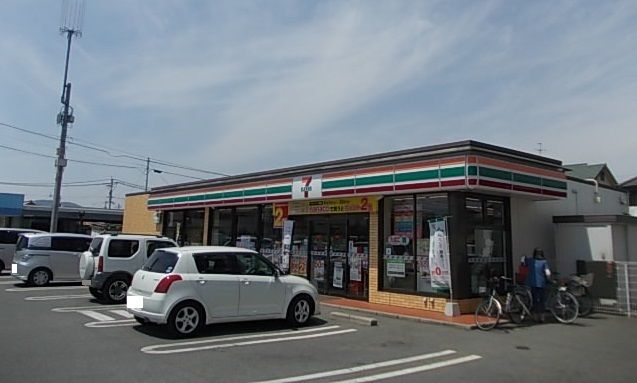 コンビニ　セブンイレブン野中１丁目店（コンビニ）まで220m