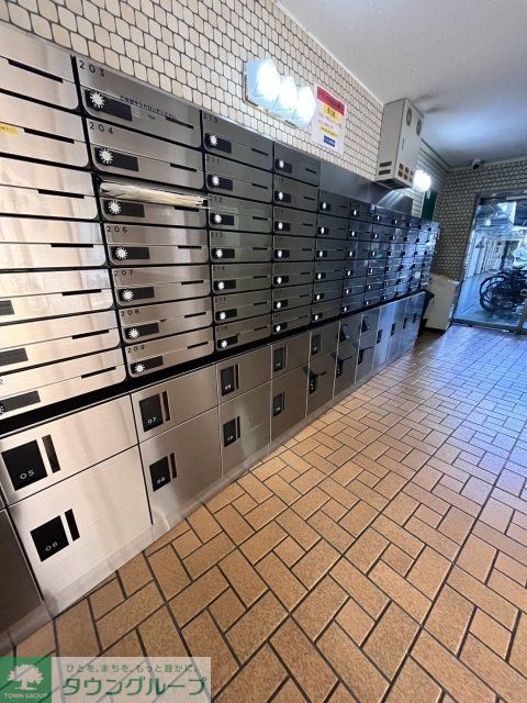 ロビー　宅配BOX