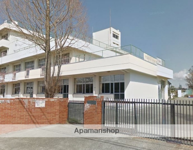 小学校　仙台市立鶴巻小学校（小学校）まで849m