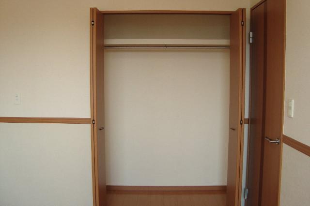 収納　クローゼット