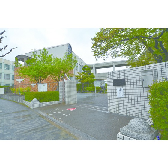 中学校　宮中学校（中学校）まで1400m