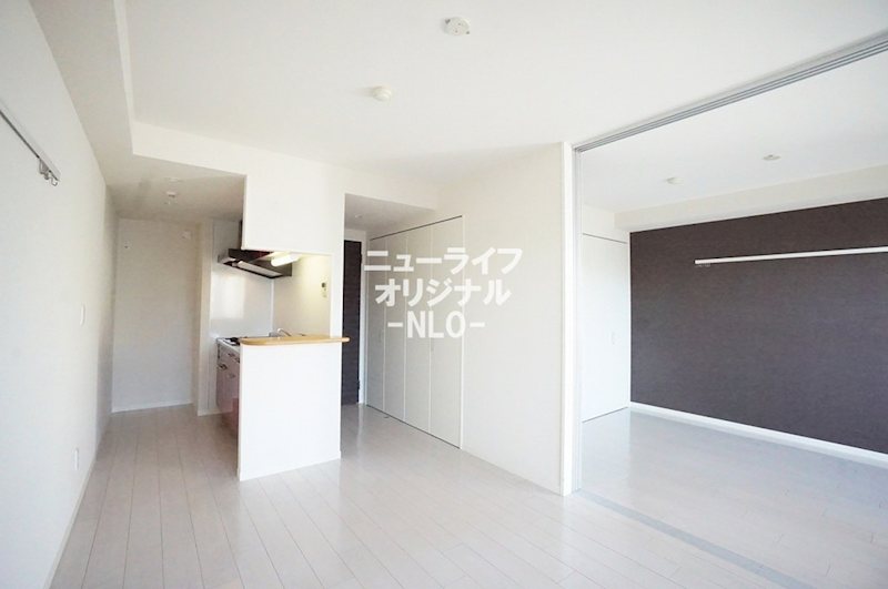 居室・リビング　間仕切りを開放して広々使えるLDK