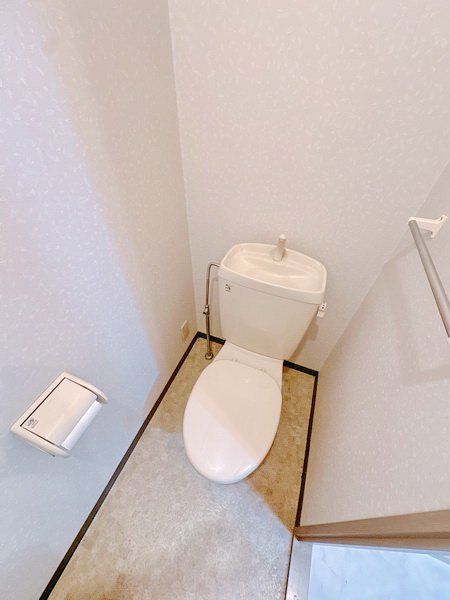 トイレ　※同建物参考画像