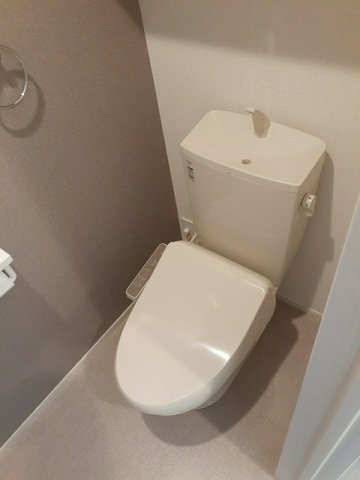 トイレ　シンプルで使いやすいトイレです