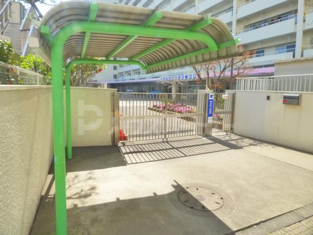 幼稚園・保育園　堀江第二保育園（幼稚園・保育園）まで3000m