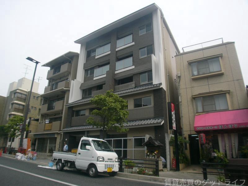 建物外観　最上階の人気のお部屋です。