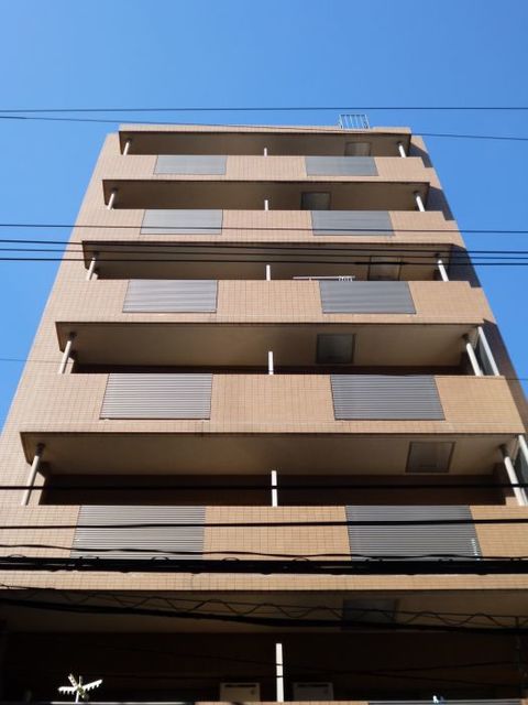 建物外観　●南向きで明るく、全戸角部屋です♪