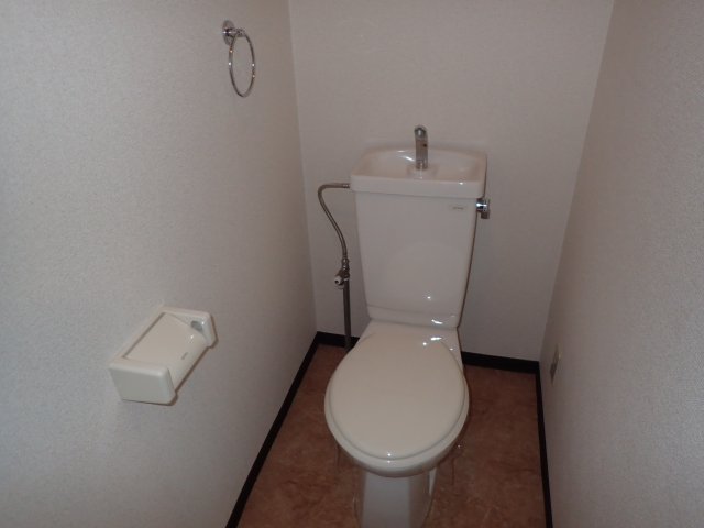 トイレ　同型モデル