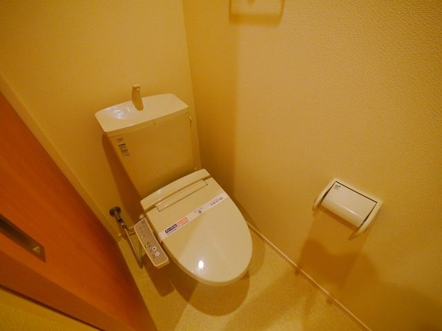 トイレ　※別部屋の参考写真です。※