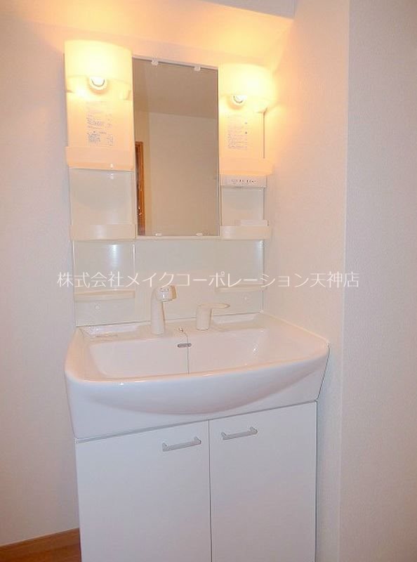 洗面設備　参考写真となります。