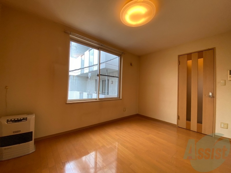 居室・リビング　広くてキレイなお部屋が広がっていて、充実した生活が送れそう。