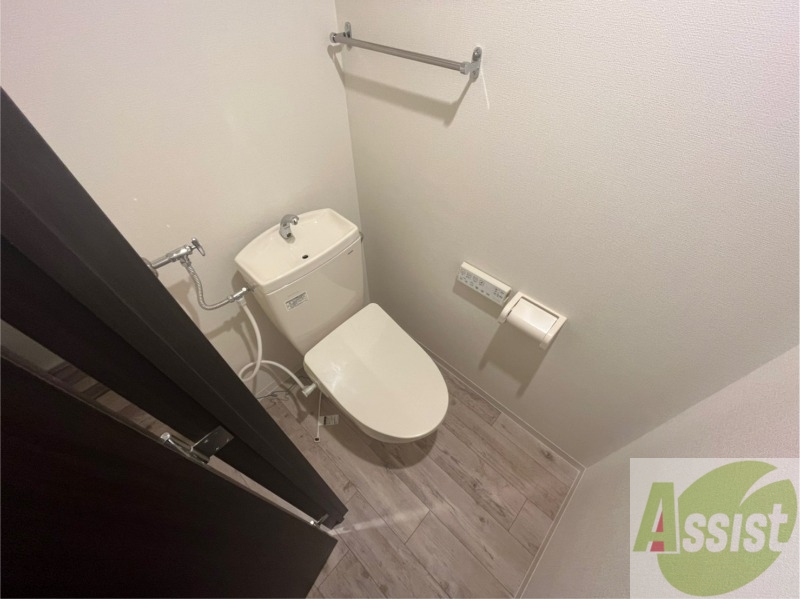 トイレ　トイレです。ウォシュレット付を探している方、おすすめです。
