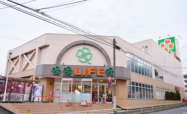 スーパー　ライフ赤塚店（スーパー）まで483m